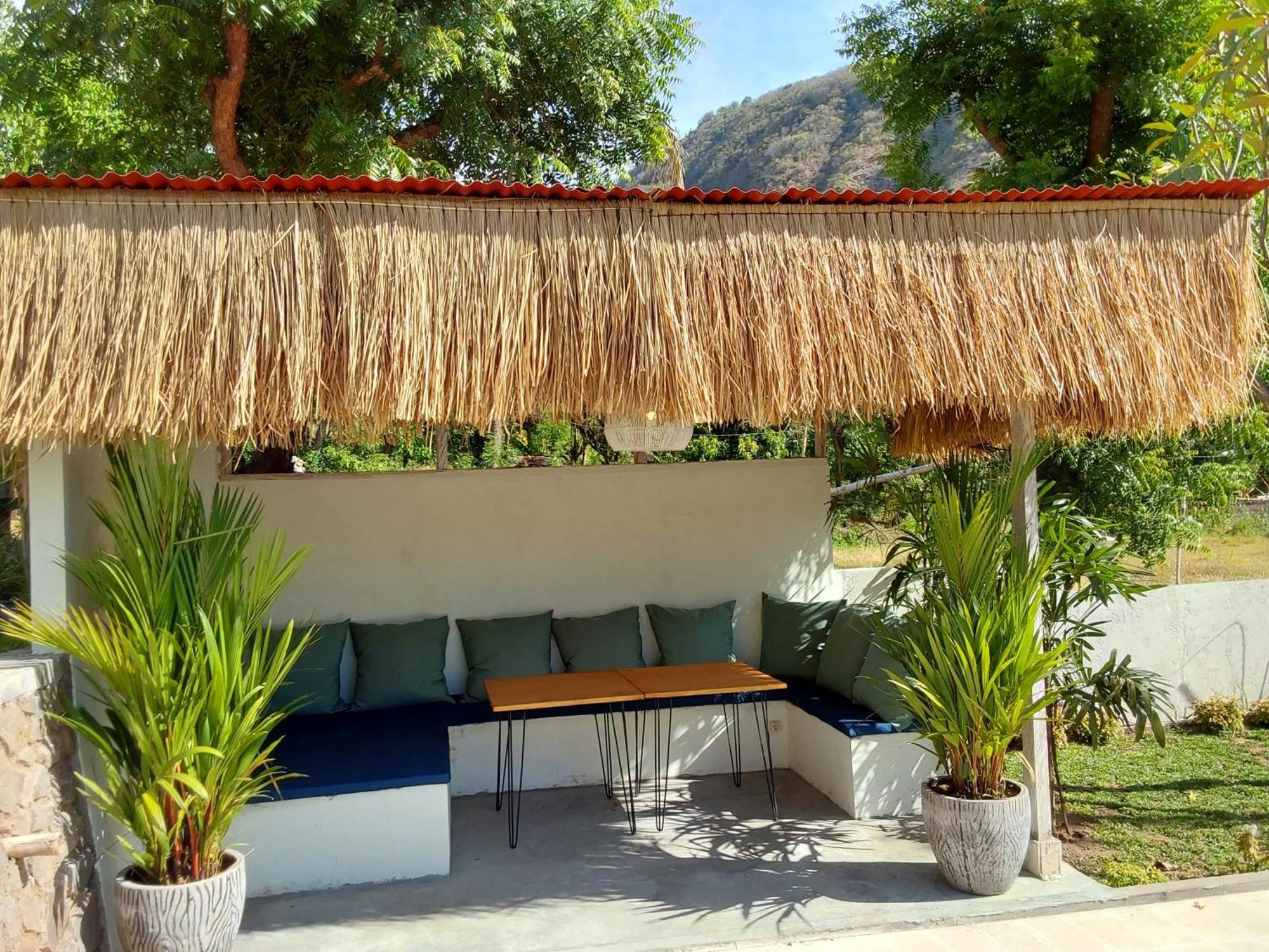 Okaoki Homestay Amed Dış mekan fotoğraf